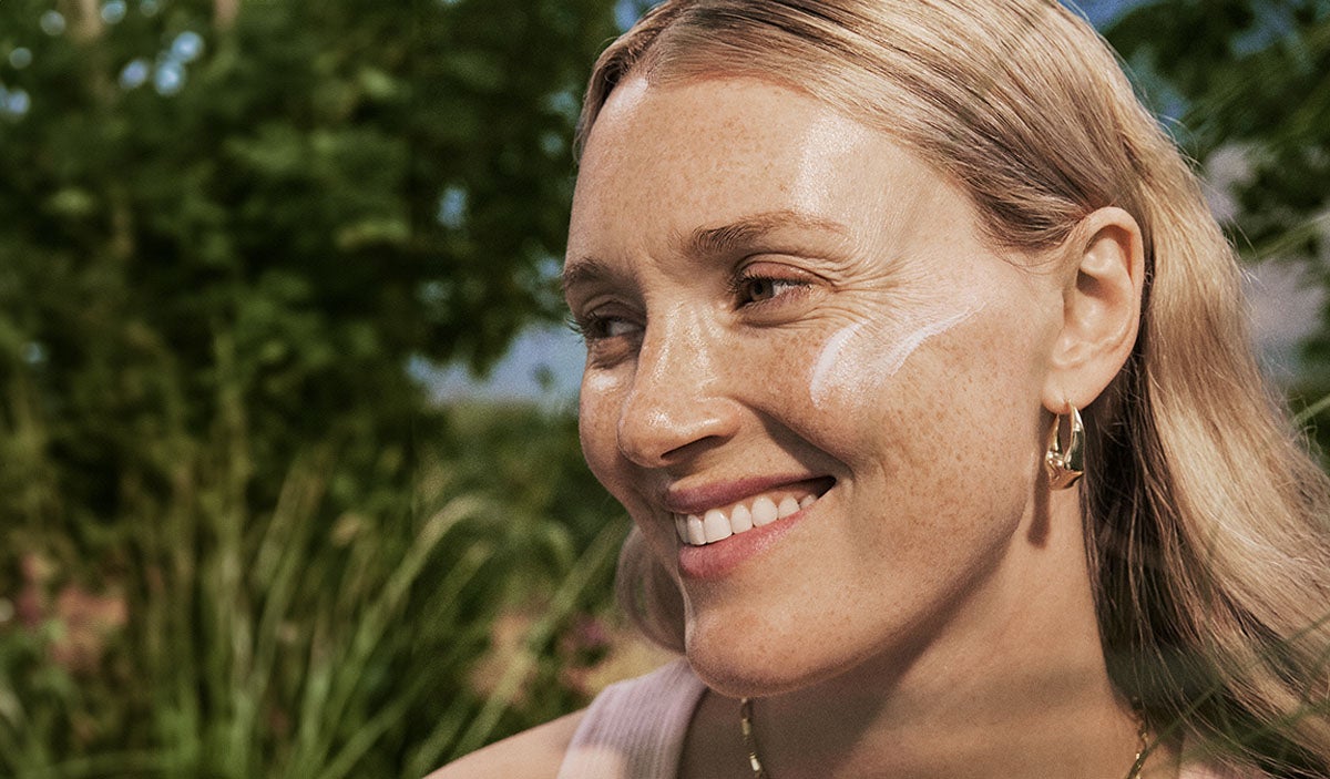 woman wearing mineral sunscreen