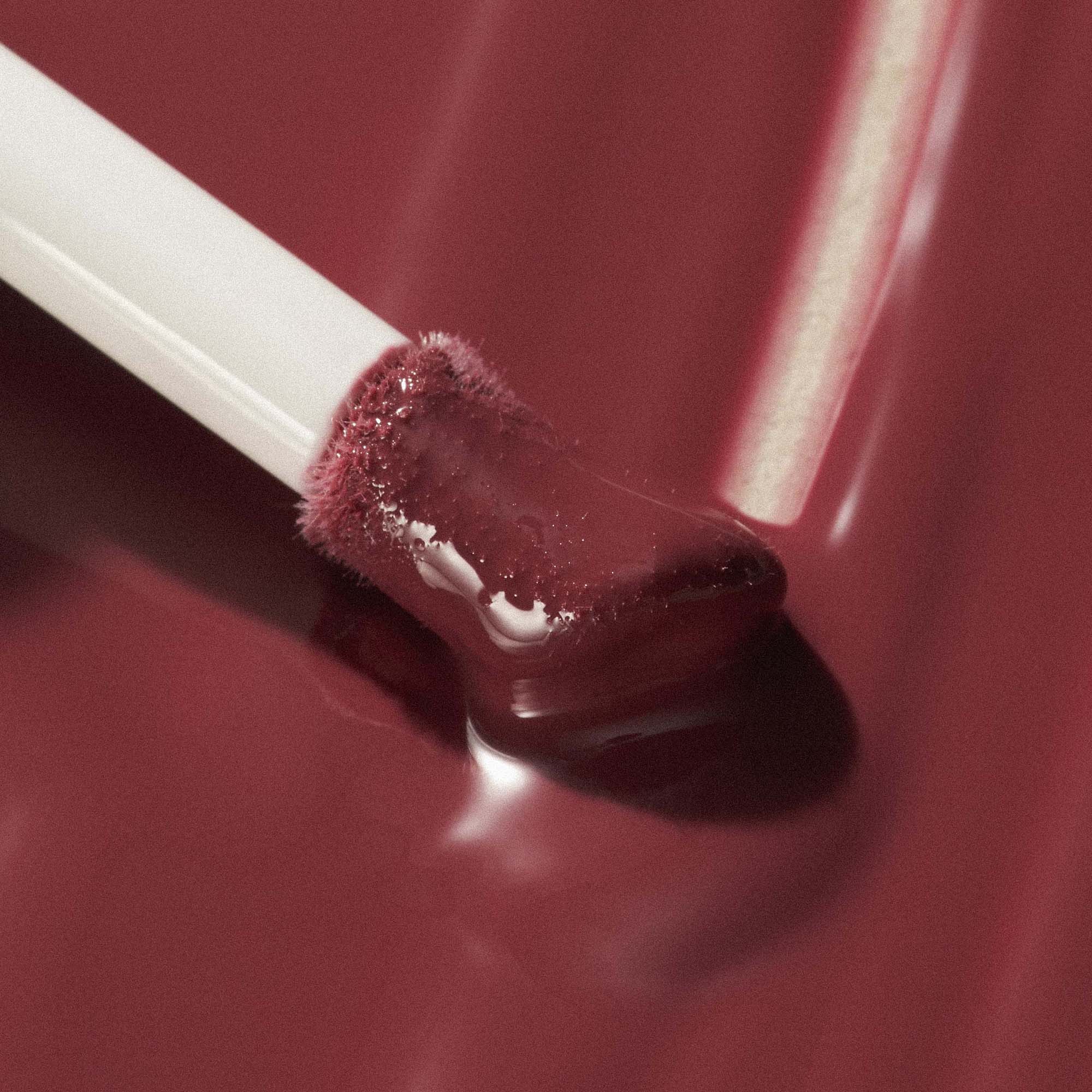 lip oil doe foot applicator